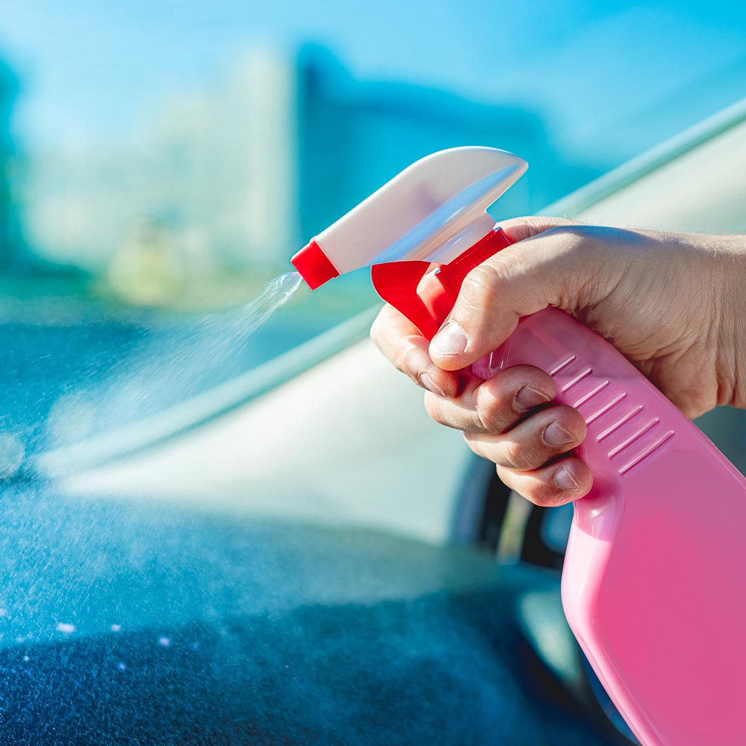 Anwendungstipp Auto Cockpit Spray