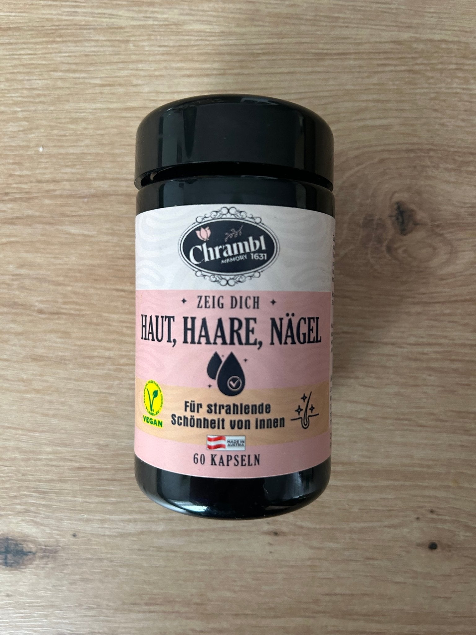 Haut, Haare, Nägel "Zeig Dich" - 60 Kapseln für strahlende Schönheit von innen. - Chrambl