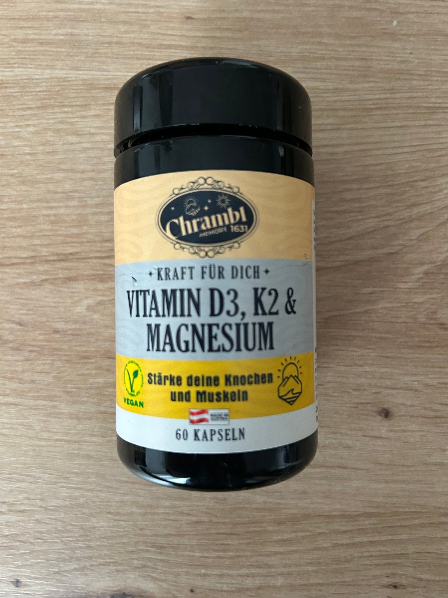 Vitamin D3, K2 & Magnesium "Kraft für Dich" - 60 Kapseln. Stärke deine Knochen und Muskeln. - Chrambl